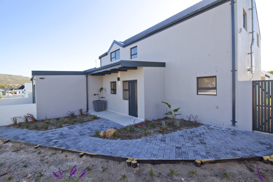 4 Bedroom Property for Sale in Kommetjie Western Cape